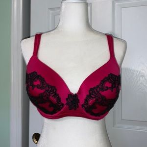 EUC beautiful bra by SOMA 38DD
